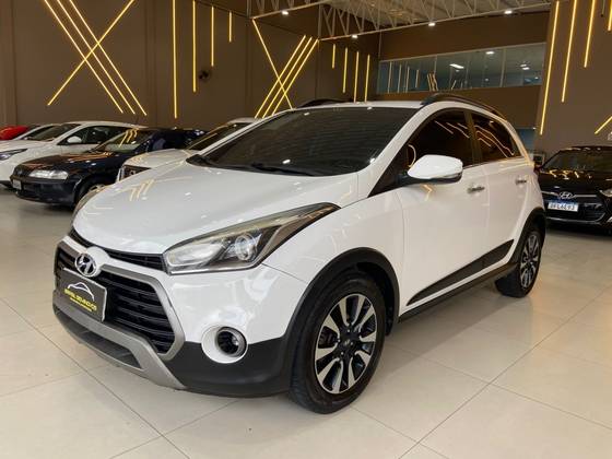 HYUNDAI HB20X 1.6 16V PREMIUM FLEX 4P AUTOMÁTICO